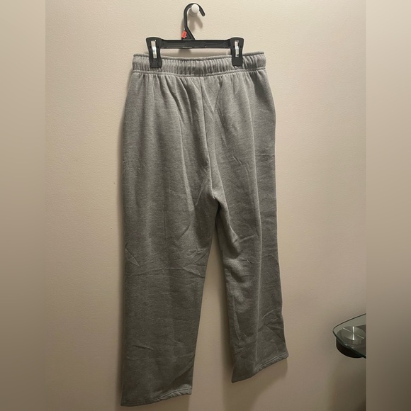 2/$15 Light Grey Wide Leg Sweatpants Size M - Picture 2 of 3